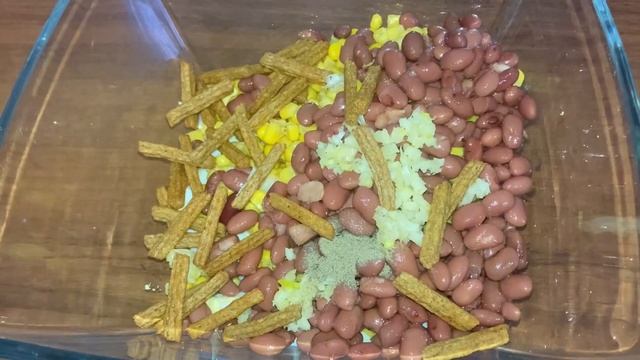Салат из фасоли и кукурузы. смотреть онлайн