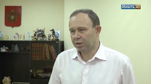 В Кургане завершают ремонт будущего Центра единоборств смотреть онлайн