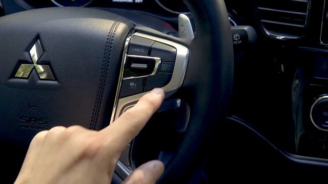 2018 Mitsubishi Outlander Plug In Hybrid Review and Road Test - In 4K смотреть онлайн