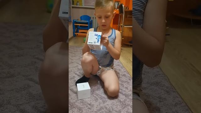 Распаковка детских умных часов elari fixitime lite смотреть онлайн