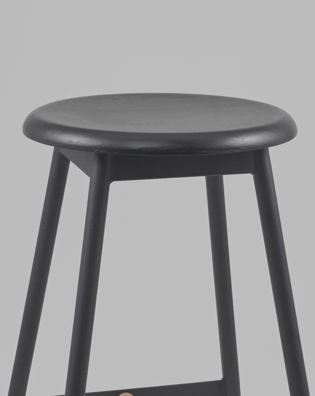 Стул полубарный Knobb. Стильный и минималистичный полубарный табурет смотреть онлайн
