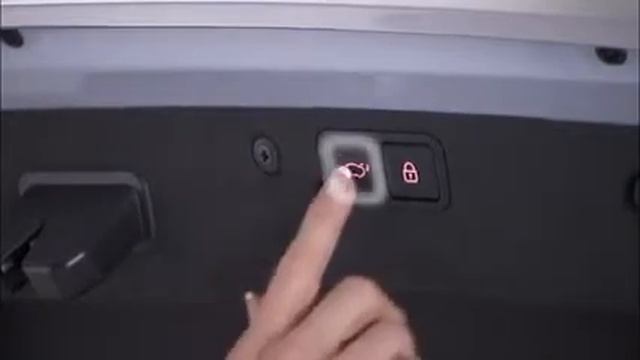 2011 Hyundai Equus—Trunk Area Overview смотреть онлайн