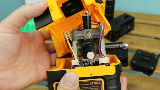 Лазерный уровень 3х360 из Америки - Kaiweets KT360A. Что не так? Какие отличия? смотреть онлайн
