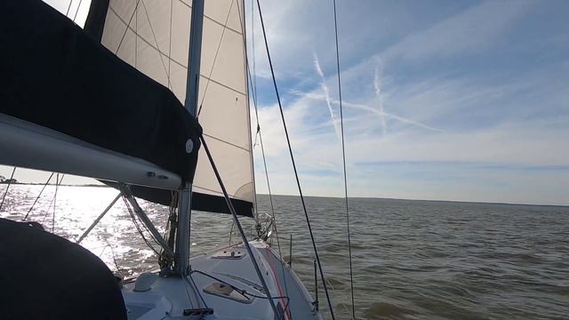 S/V Magnolia Ep. 25- Motor-Sailing across Port Royal Sound heading to Hilton Head, SC смотреть онлайн