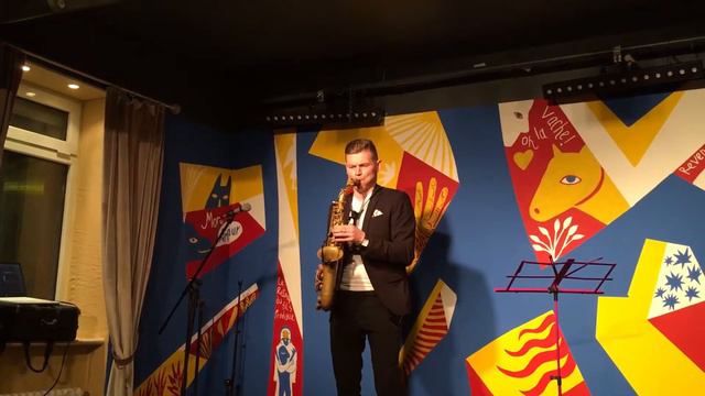 Евгений Катугин-- саксофон в Шагале))) смотреть онлайн