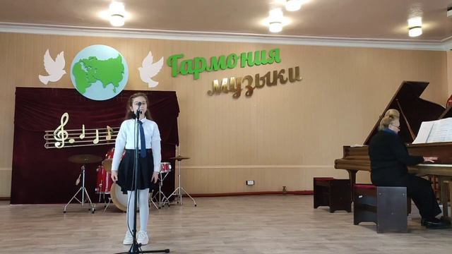 Калинина Илона. "Песенка про книжку" смотреть онлайн