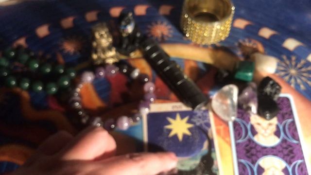 Гадание на таро что говорят люди за вашей спиной смотреть онлайн