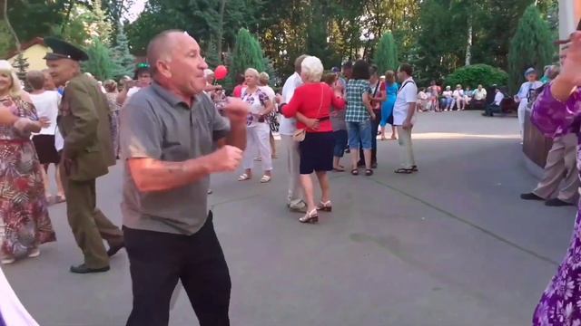 Я И САРА! ТАНЦЫ ХАРЬКОВ СЧАСТЛИВЫЕ ДНИ смотреть онлайн