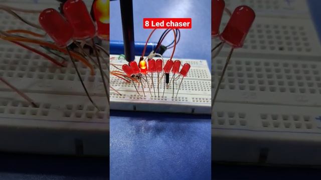 8 Led chaser смотреть онлайн