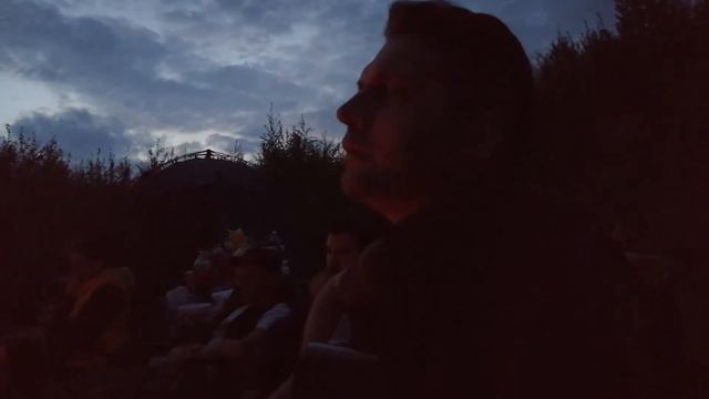 Песни у Костра Переведи меня через Майдан смотреть онлайн