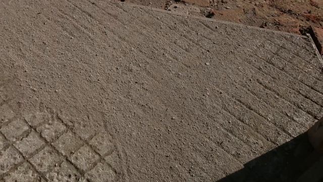 Маленькие хитрости...как сделать бетонную дорожку в саду более симпатичной смотреть онлайн