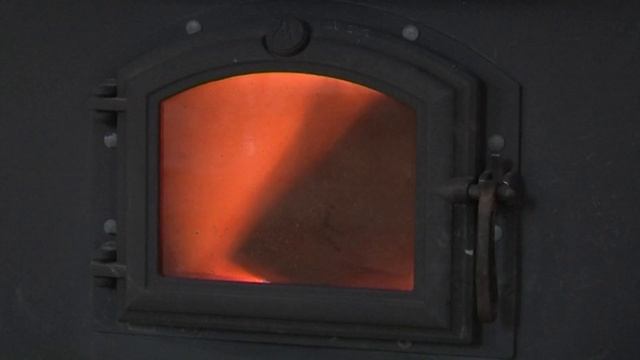 "В печке трещат дрова" смотреть онлайн