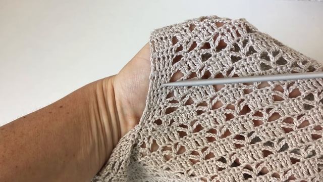 Женская футболка крючком// Мастер класс. смотреть онлайн