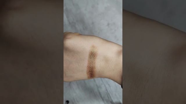 Сравниваем дуохромные тени от китайских брендов HOJO ISCREAM #makeup #nanokot #макияж #hojo #iscrea смотреть онлайн