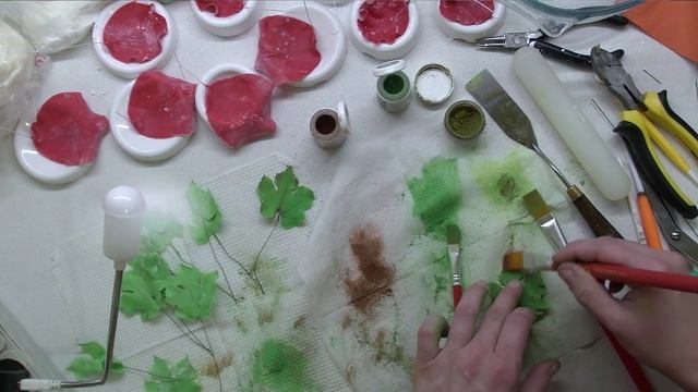 Торт "Витраж" часть 2. Роза, листья винограда и другие цветы. смотреть онлайн