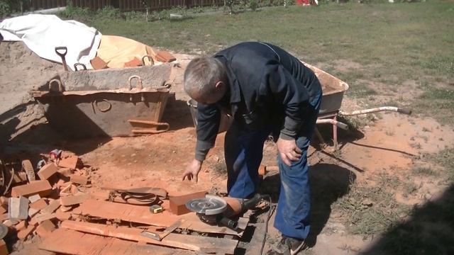 как пилить кирпич болгаркой смотреть онлайн