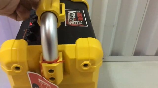 Караоке бумбокс Temeisheng SL06-10 смотреть онлайн