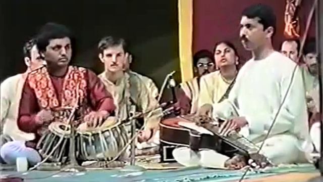 Музыкальная программа в Ганапатипуле, 23 декабря 1996 г. музыка для медитации S Y смотреть онлайн