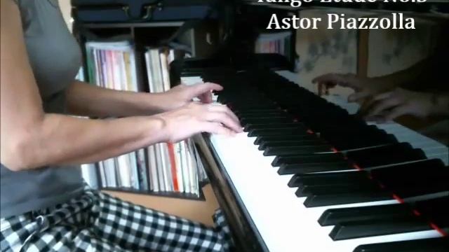 【Tango Etude No.3】Astor Piazzolla (piano solo) смотреть онлайн