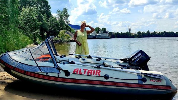 река Нева , катаемся на ПВХ лодке , Neva river, ride on a PVC boat