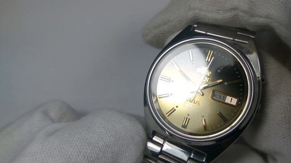 ORIENT 3 STARS Cristal Automatic 21 jewels Japan Men Wrist Watch Rare Vintage