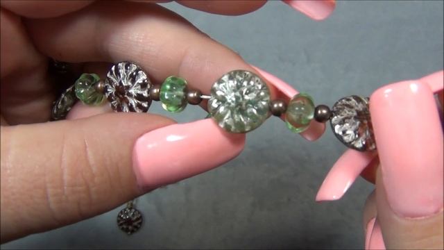 Flower Bouquet Beaded Necklace and Bracelet смотреть онлайн