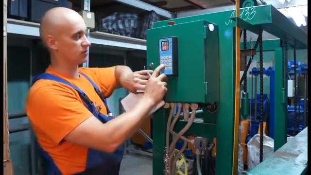 Монтаж и настройка электронной линейки Микрон на пилораме Тайга часть 2 смотреть онлайн