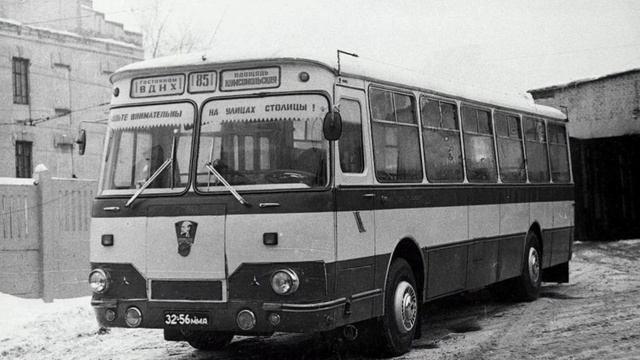 ЛиАЗ 677 учит жизни Икарус 280 смотреть онлайн