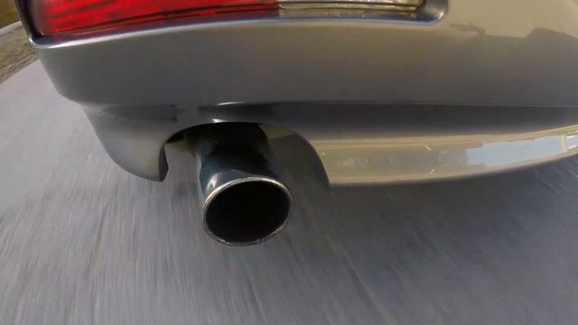 BMW E63 630i - Exhaust Sound - Smooth Driving