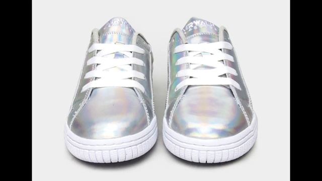 #SNKRNWS / "What The" Ewing 33 Hi, пушистые Converse и новые Adidas Spezial смотреть онлайн