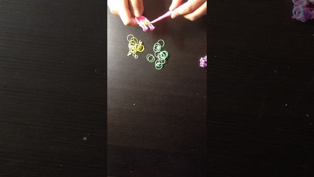 как плести из резинок браслет цепочка урок1 смотреть онлайн