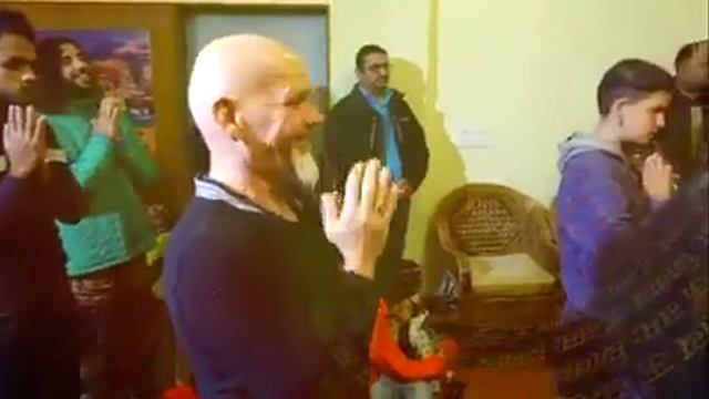 Om Bhur Bhuva Swaha Sanskrit Mantra смотреть онлайн