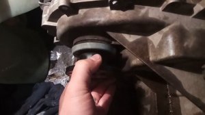 течь сальника раздатки Dymos из за люфта на хвостовике раздатки. ремонт раздатки УАЗ ПАТРИОТ