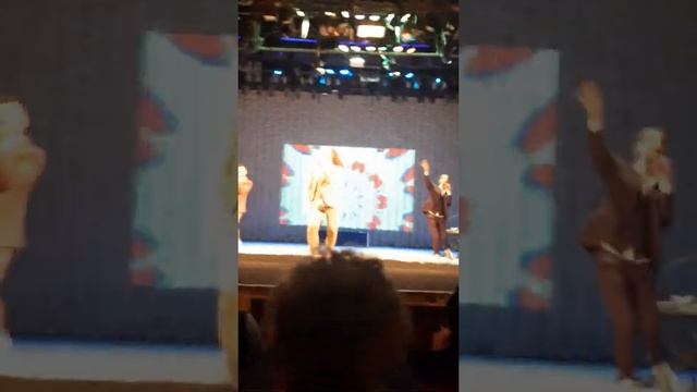 Копия видео "Группа Садко На Ромашках не гадай Вишня белоснежная Нижний Новгород 2,12,2019" смотреть онлайн