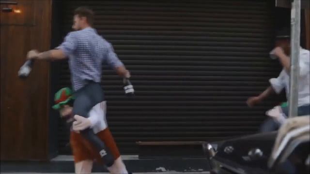 Костюм "Наездник" - неси меня мужик смотреть онлайн