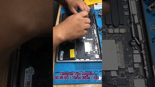 Tự Thay Pin Macbook Pro 2016(A1708) đơn Giản Tại Nhà.