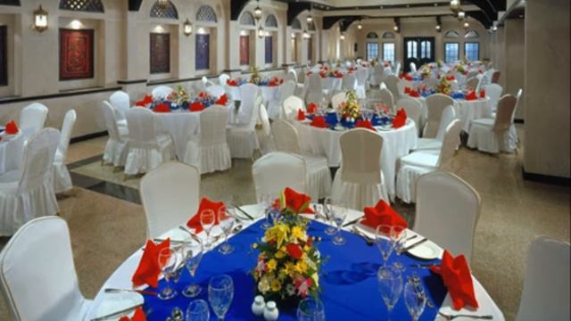 Arabian Courtyard Hotel Dubai UAE - For Reservation Call US +971 42955945 / Mobile No: 050 3944052 смотреть онлайн