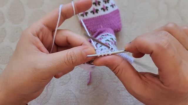 İki şiş Dikişsiz çiçekli Patik Modeli ✅️ Beşşiş Görünümlü Dikişsiz #ikişişpatik ✅️ @divapatik