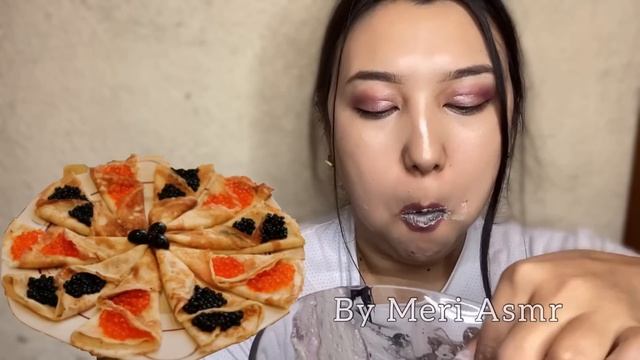 Блины с чёрной икрой смотреть онлайн