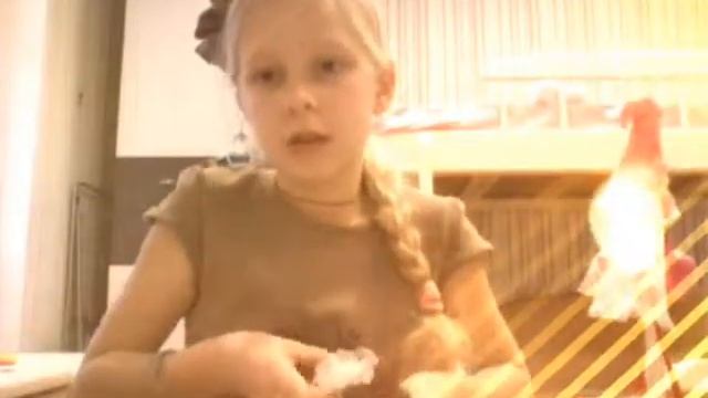 Домашнее платье для куклы из носка? Да легко! смотреть онлайн