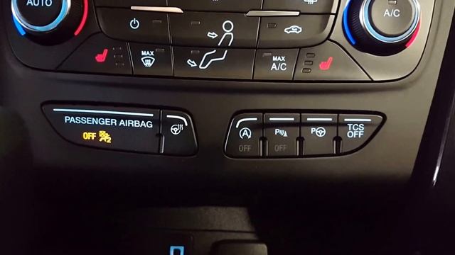 2017 Ford Escape 4WD 4dr Titanium 4 Door Sport Utility смотреть онлайн