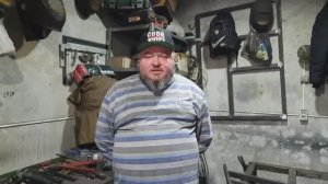 Как заварить горизонтальный боковой шов сварщик.