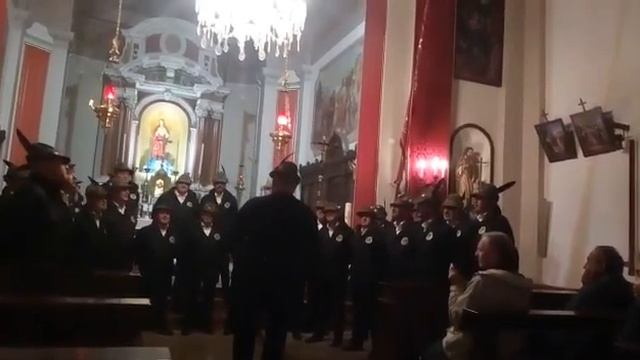 Coro ANA "Ardito Desio" A mi baste un fil di Lune смотреть онлайн