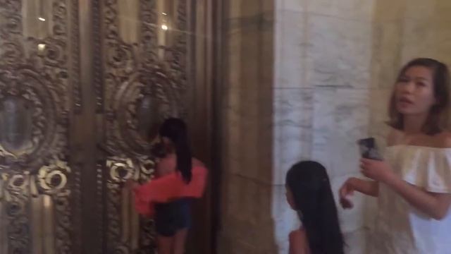 TOPLESS GIRLS IN TIMES SQUARE:  OUR SECOND DAY IN NEW YORK CITY