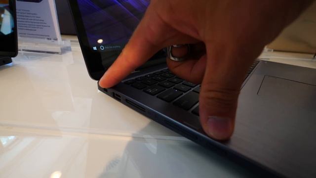 15 Inches Yoga Konkurrens | Asus VivoBook Flip 15 TP510 | bemutató videó смотреть онлайн