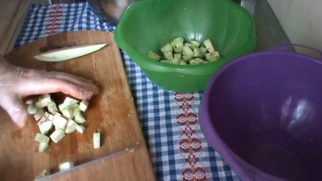 Икра баклажанная кусочками ОЧЕНЬ вкусная !!! смотреть онлайн