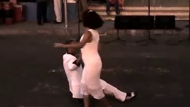  Dancing in Santiago de Cuba! смотреть онлайн