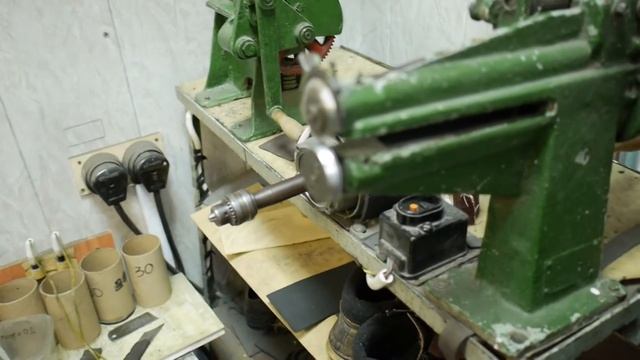 Шлифовальные станки для обработки кожи и резины , вальцы и дисковые ножницы для резки резины. смотреть онлайн