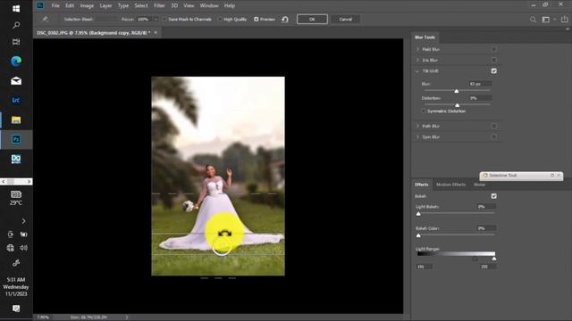 HOW TO BLUR YOUR BACKGROUND LIKE A PRO USING TILT-SHIFT BLUR IN PHOTOSHOP смотреть онлайн