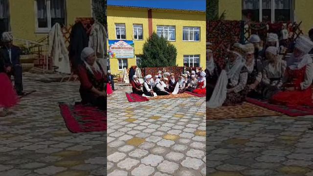 Тосор орто мектебинин мугалимдери жана ата- энелер ортосунда "Сармерден" смотреть онлайн